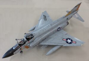1/32 スケール　USAF McDonnel F-4C Phantom ll / 胴体はレベル製、機首はタミヤ製